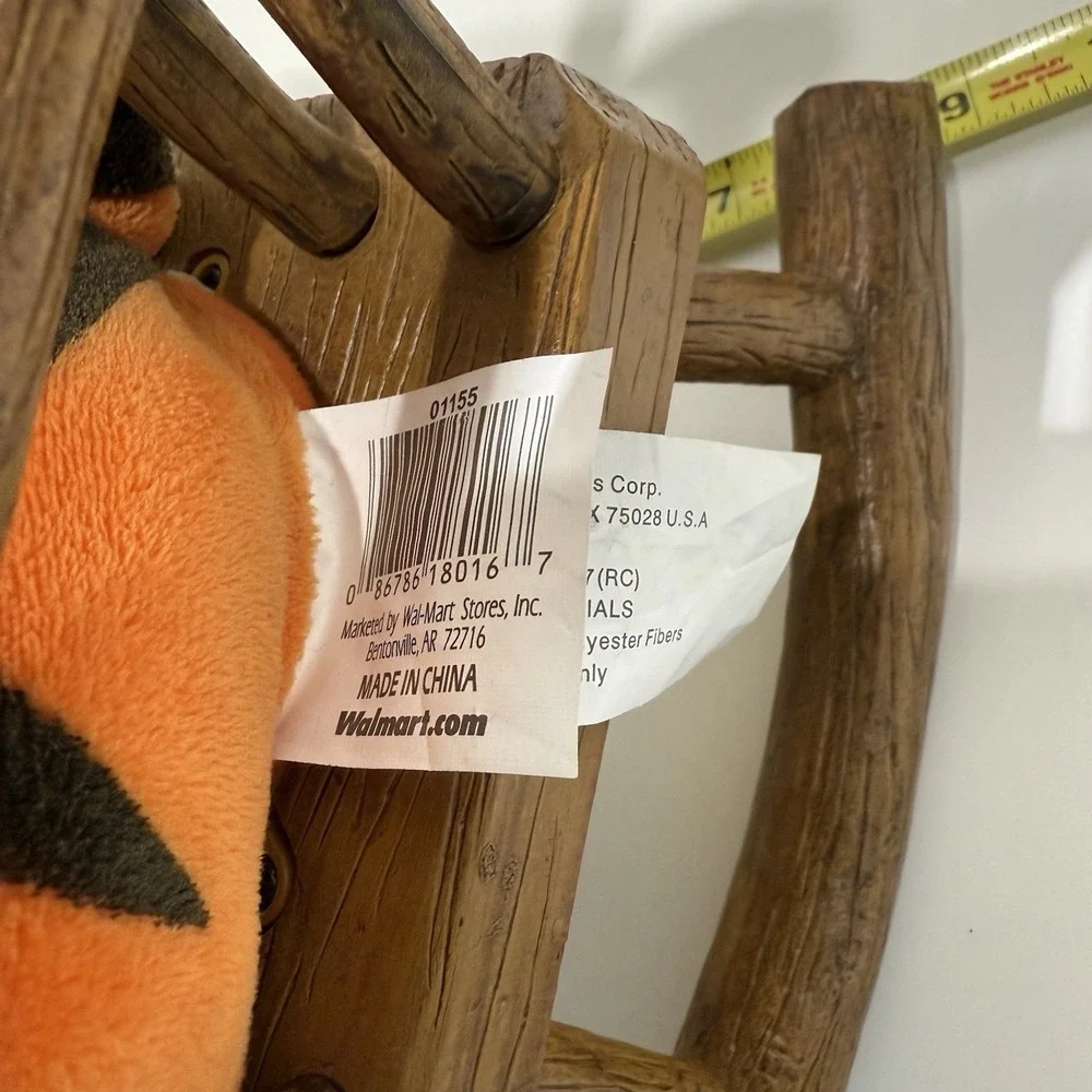 Animated Rocking Chair Tigger and Roo Reading Night‎ Before Christmas Pooh